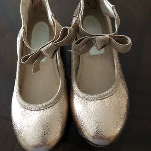 Kenneth Cole Girls Rose Gold Metallic Ballet Flats